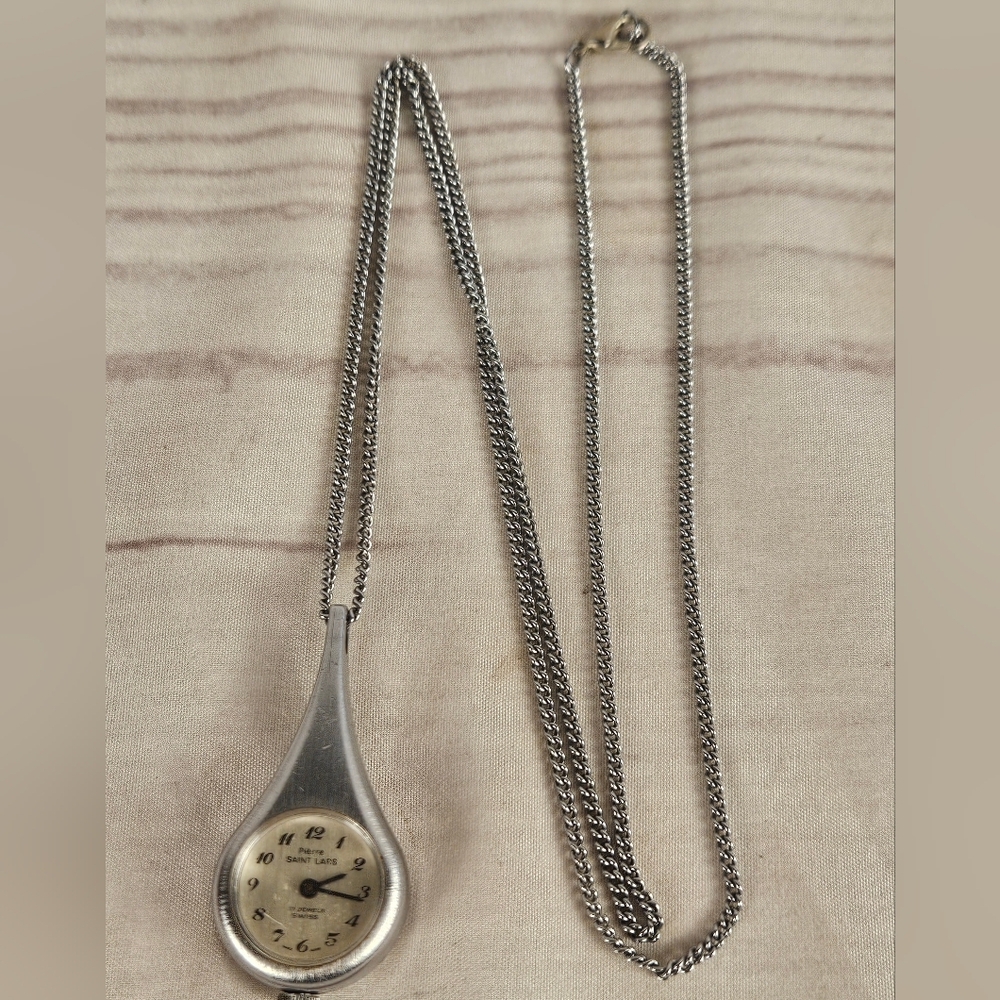 Vintage Pierre Saint Lars 17 Jewels Pendant Clock Watch